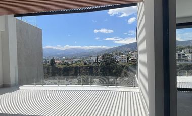 Venta suite con terraza exclusiva en Cumbayá, cerca de todo. SC