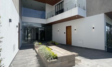 Venta suite con terraza exclusiva en Cumbayá, cerca de todo. SC