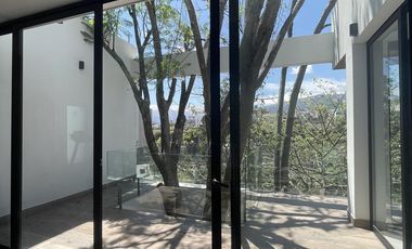 Venta suite con terraza exclusiva en Cumbayá, cerca de todo. SC