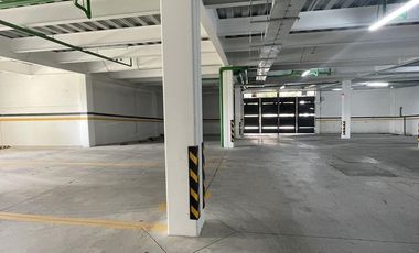 Venta suite con terraza exclusiva en Cumbayá, cerca de todo. SC