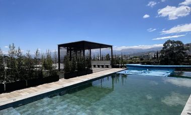 Venta suite con terraza exclusiva en Cumbayá, cerca de todo. SC