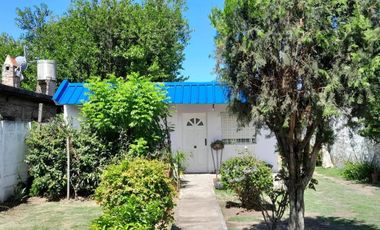 Casa en venta - 2 Dormitorios 1 Baño - Florencio Varela