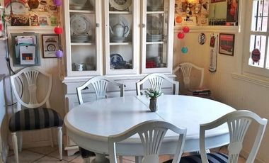 Casa en venta - 5 ambientes - patio y pileta de fibra de vidrio