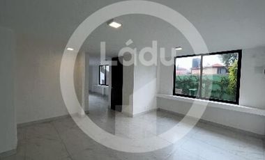 VENTA Residencia en Lomas de las Palmas