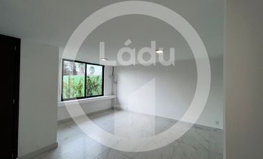 VENTA Residencia en Lomas de las Palmas