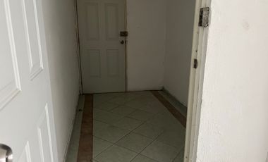 Oficina en Renta Calzada de las Bombas