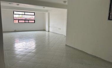 Oficina en Renta Calzada de las Bombas