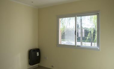 Casa a estrenar cerca del parque municipal