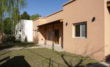 Casa a estrenar cerca del parque municipal