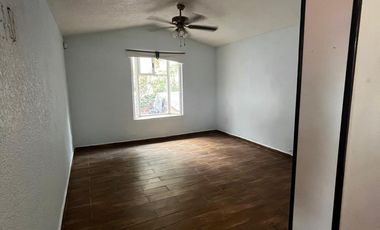 Casa en renta en Bosques de Lago RBL607