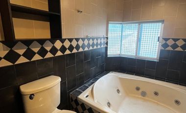 Casa en renta en Bosques de Lago RBL607