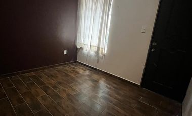 Casa en renta en Bosques de Lago RBL607