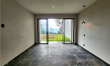 CASA EN RENTA EN AVNDARO VALLE DE BRAVO