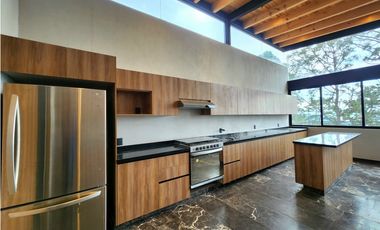 CASA EN RENTA EN AVNDARO VALLE DE BRAVO