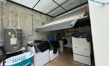 CASA EN VENTA MERIDA, CHOLUL, PRIVADA SAN JOSE TULIPANES, ENTREGA INMEDIATA.