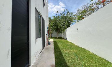 CASA EN VENTA MERIDA, CHOLUL, PRIVADA SAN JOSE TULIPANES, ENTREGA INMEDIATA.