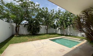 CASA EN VENTA MERIDA, CHOLUL, PRIVADA SAN JOSE TULIPANES, ENTREGA INMEDIATA.