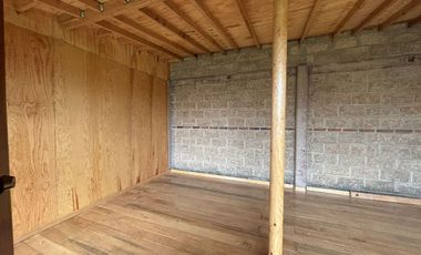 Local Comercial Tipo Cabaña de 20m2  a unos pasos de la carretera México-Toluca