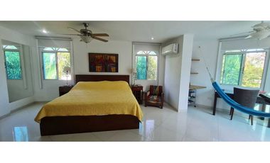 Vendo hermosa casa con salida directa al mar en Bello Horizonte