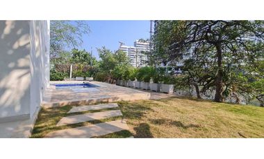 Vendo hermosa casa con salida directa al mar en Bello Horizonte