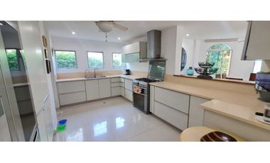 Vendo hermosa casa con salida directa al mar en Bello Horizonte