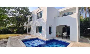 Vendo hermosa casa con salida directa al mar en Bello Horizonte