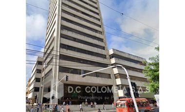 PISO 1 EN ARRIENDO EN EDIFICIO BANCO POPULAR EN CENTRO BQUILLA