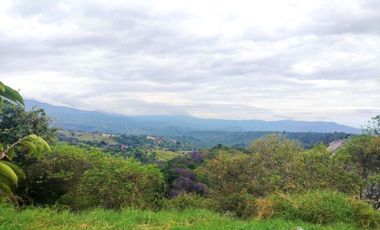 Lote esquinero en Fusa