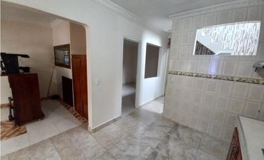 CASA EN VENTA EN PORTALES DE YUMBO 3 NIVELES 240M2