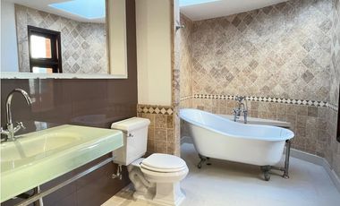 CASA EN VENTA SECTOR LA CALERA - POBLADO