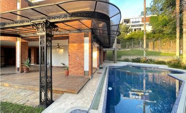 CASA EN VENTA SECTOR LA CALERA - POBLADO