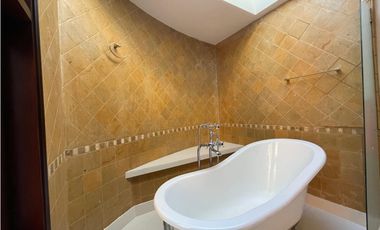 CASA EN VENTA SECTOR LA CALERA - POBLADO