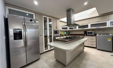 Venta de casa en el Poblado los Balsos