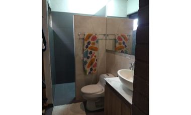 CASA EN VENTA UBICADA EN LOMA DEL ESCOBERO