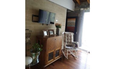 CASA EN VENTA UBICADA EN LOMA DEL ESCOBERO