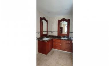 Casa en Venta en El Poblado Parte Baja