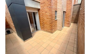VENTA MODERNO APARTAMENTO TERRAZA PATIO ESTADIO LAURELES MEDELLIN
