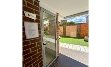 VENTA MODERNO APARTAMENTO TERRAZA PATIO ESTADIO LAURELES MEDELLIN