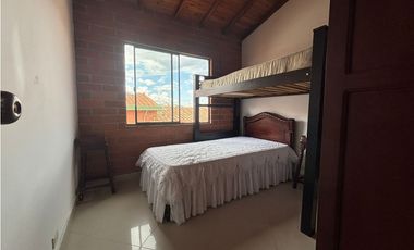 Casa Unifamiliar en venta en Amazonia Bello