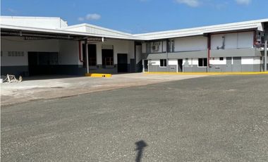 SE ALQUILA GALERA 1922 MTS CON ANDEN EN LA LOCERIA