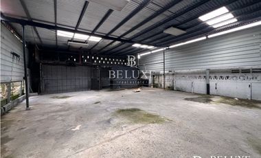 VENTA DE GALERA PARA INVERSIONISTAS EN PARQUE LEFEVRE (8)