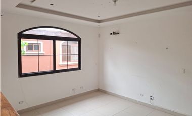 ALQUILER DE LUJOSA CASA EN COSTA SUR - PH EL DORAL - MO