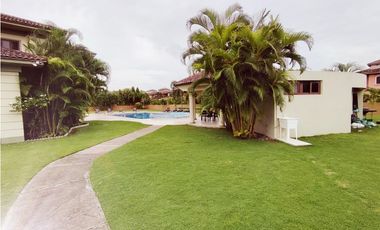 ALQUILER DE LUJOSA CASA EN COSTA SUR - PH EL DORAL - MO