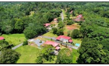 VENDO TERRENO EN LA CHORRERA BRISAS DEL LOS LAGOS 1.636MTS