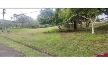 VENDO TERRENO EN LA CHORRERA BRISAS DEL LOS LAGOS 1.636MTS