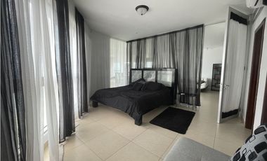 Venta de Apartamento en Avenida Balboa, PH Rivage Tower