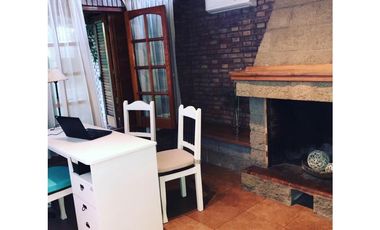 INKASA INMOBILIARIA - VENDE HERMOSA CASA EN GODOY CRUZ