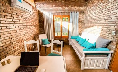 INKASA INMOBILIARIA - VENDE HERMOSA CASA EN GODOY CRUZ