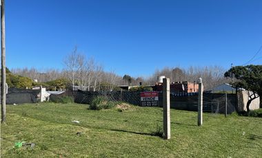 Lote en venta Barrio Félix U Camet