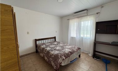 Vendo Casa con pileta en Pronunciamiento, Entre Ríos.